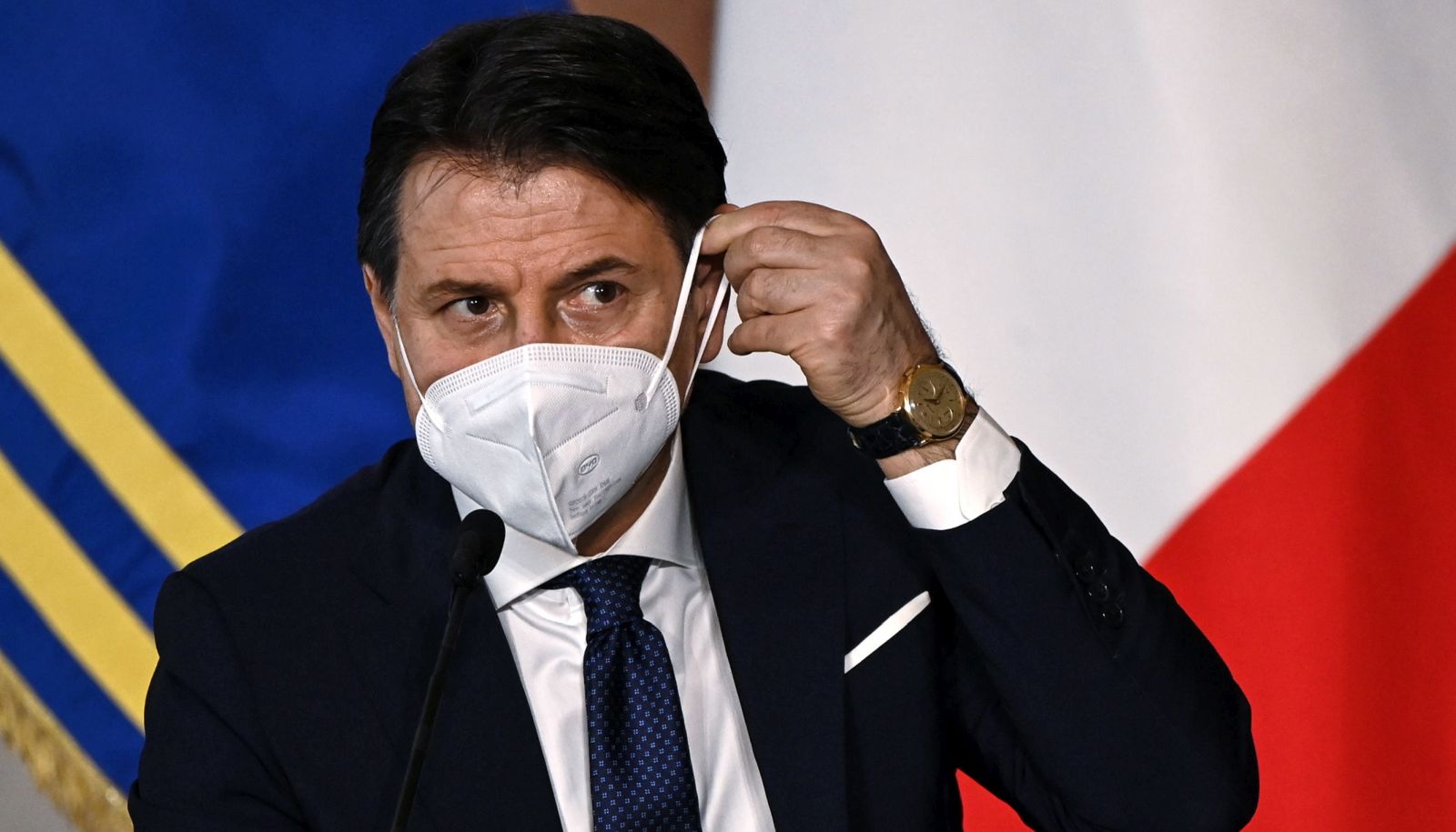 epa08911193 Italian premier Giuseppe Conte during the year-end press conference organized by the Order of Journalists (ODG) at Villa Madama, Rome, Italy, 30 December 2020.  EPA/Riccardo Antimiani