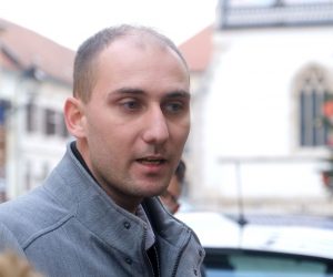 Zagreb, 05.01.2021. - Klub gradskih zastupnik SDP-a održao je konferenciju za novinare o inicijativi za sazivanje izvanredne sjednice Gradske skupštine Grada Zagreba – potresi 28. i 29. prosinca 2020.
Na fotografiji Matej Mišić.
foto HINA/ Edvard ŠUŠAK/ es