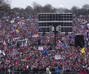 epa08922384 Thousands of supporters of US President Donald J. Trump gather on the National Mall outside a rally on the Ellipse near the White House in Washington, DC, USA, 06 January 2021. Right-wing conservative groups are protesting against Congress counting the electoral college votes. Dozens of state and federal judges have shot down challenges to the 2020 presidential election, finding the accusations of fraud to be without merit.  EPA/MICHAEL REYNOLDS