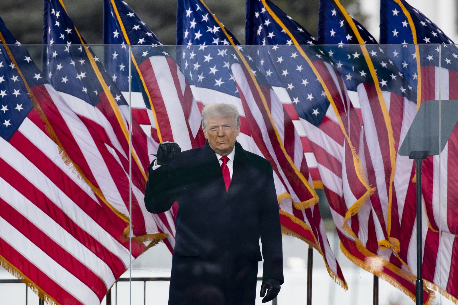 epa08922863 US President Donald J. Trump attends a rally on the Ellipse near the White House in Washington, DC, USA, 06 January 2021. Right-wing conservative groups are protesting against Congress counting the electoral college votes. Dozens of state and federal judges have shot down challenges to the 2020 presidential election, finding the accusations of fraud to be without merit.  EPA/MICHAEL REYNOLDS