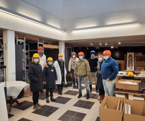 Zagreb, 07.01.2021. - Članovi stručnog tima Ministarstva kulture i medija, petrinjske Galerije "Krsto Hegedušić, Muzejskog dokumentacijskog centa, Galerije Klovićevi dvori te Muzeja za umjetnost i obrt u koordinaciji sa Stožerom civilne zaštite evakuirali su u četvrtak umjetnine iz Galerije "Krsto Hegedušić", objavilo je ministarstvo na Facebooku. foto HINA/ Ministarstvo kulture i medija Republike Hrvatske/ ml