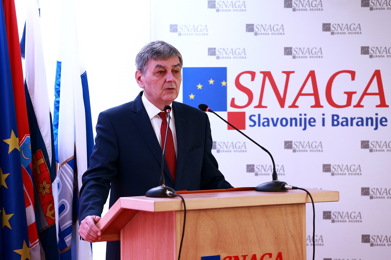Osijek, 16.01.2021. - Bivši župan osječko-baranjski Vladimir Šišljagić predstavio je svoju kandidaturu za gradonačelnika Osijeka. Na fotografiji Vladimir Šišljagić. foto HINA/ ml