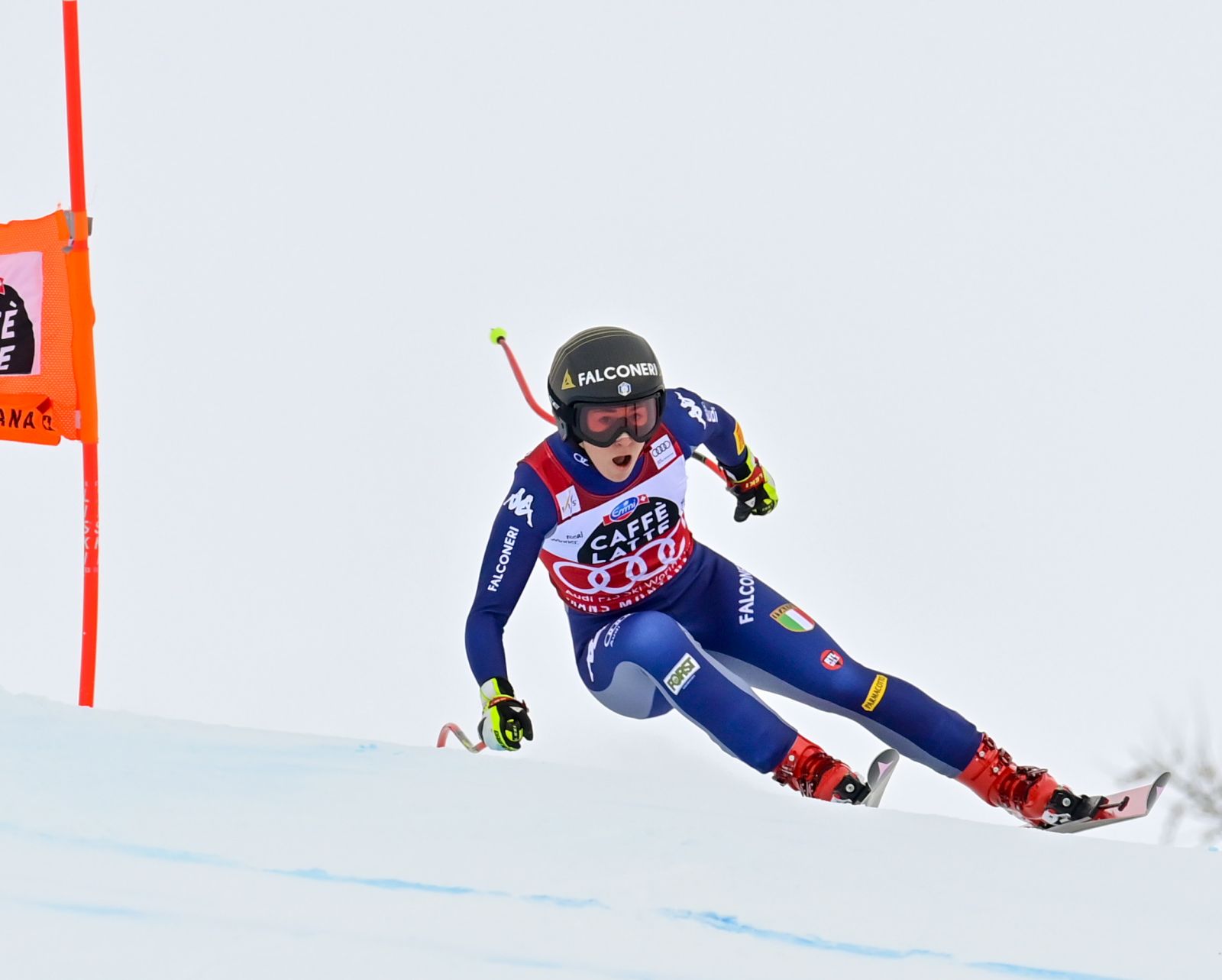 epa08959289 Italy's Sofia Goggia in action during the women's downhill race at the FIS Alpine Skiing World Cup in Crans-Montana, Switzerland, 23 January 2021.  EPA/JEAN-CHRISTOPHE BOTT