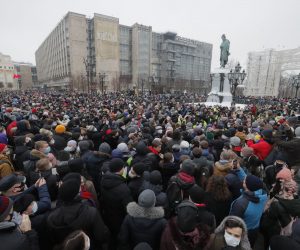 epa08960287 People take part in an unauthorized protest in support of Russian opposition leader and anti-corruption activist Alexei Navalny, in Moscow, Russia, 23 January 2021. Navalny was detained after his arrival to Moscow from Germany on 17 January 2021. A Moscow judge on 18 January ruled that he will remain in custody for 30 days following his airport arrest. Navalny urged Russians to take to the streets to protest. In many Russian cities mass events are prohibited due to an increasing number of cases of the COVID-19 pandemic caused by the SARS CoV-2 coronavirus.  EPA/MAXIM SHIPENKOV