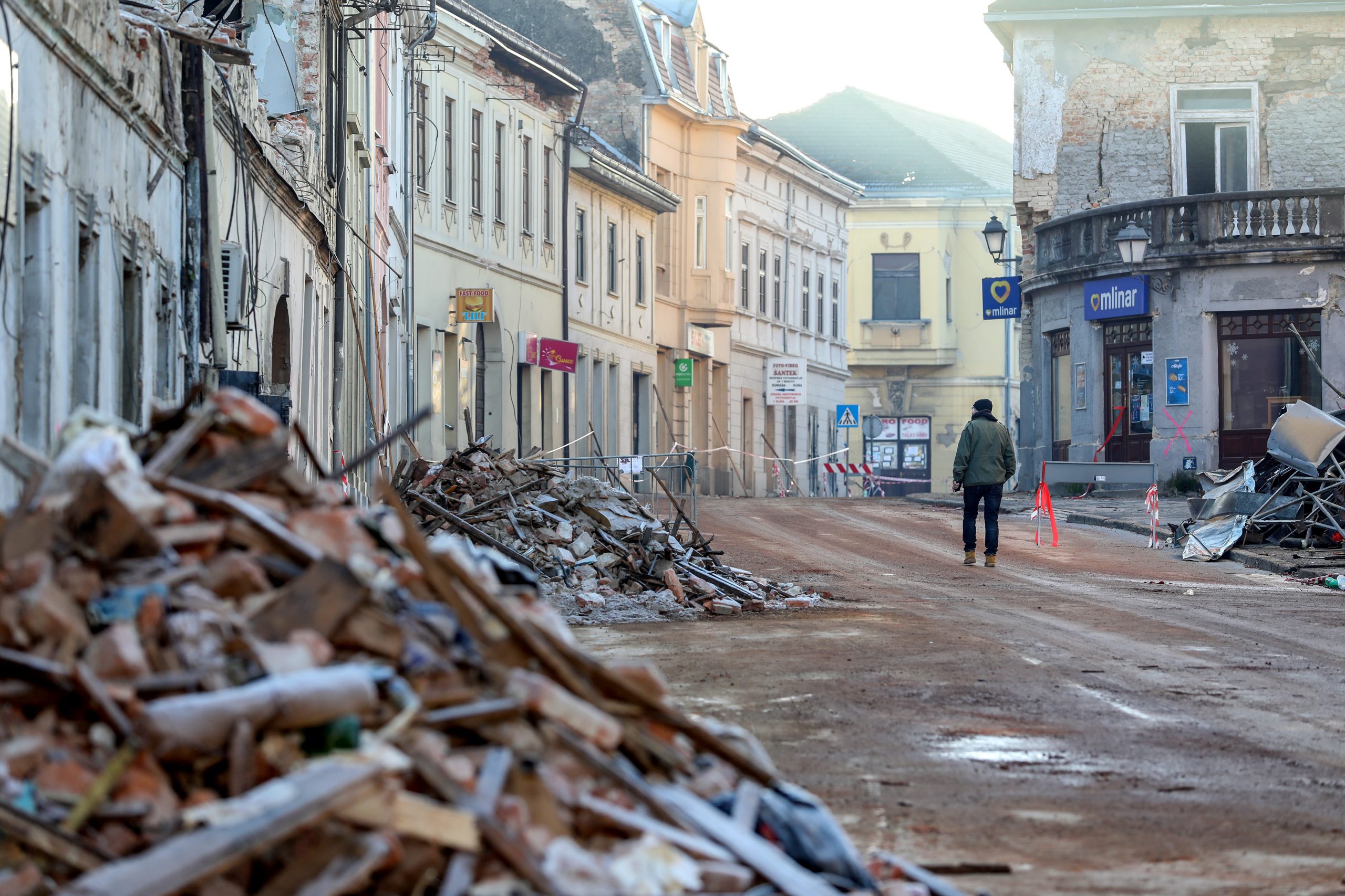 01.01.2021., Petrinja - Snazan potres pogodio je Hrvatsku 29.12., epicentar potresa magnitude 6.2 je bio 3 kilometra od Petrinje. Photo: Marko Prpic/PIXSELL
