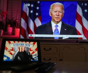 03.11.2020., Zagreb - Amerika bira 46. predsjednika izmedju Donalda Trumpa i Joe Bidena. Gradjani cijeloga svijeta preko razlicitih platformi prate napete izbore za najutjecajnijeg predsjednika svijeta. Photo: Luka Stanzl/PIXSELL