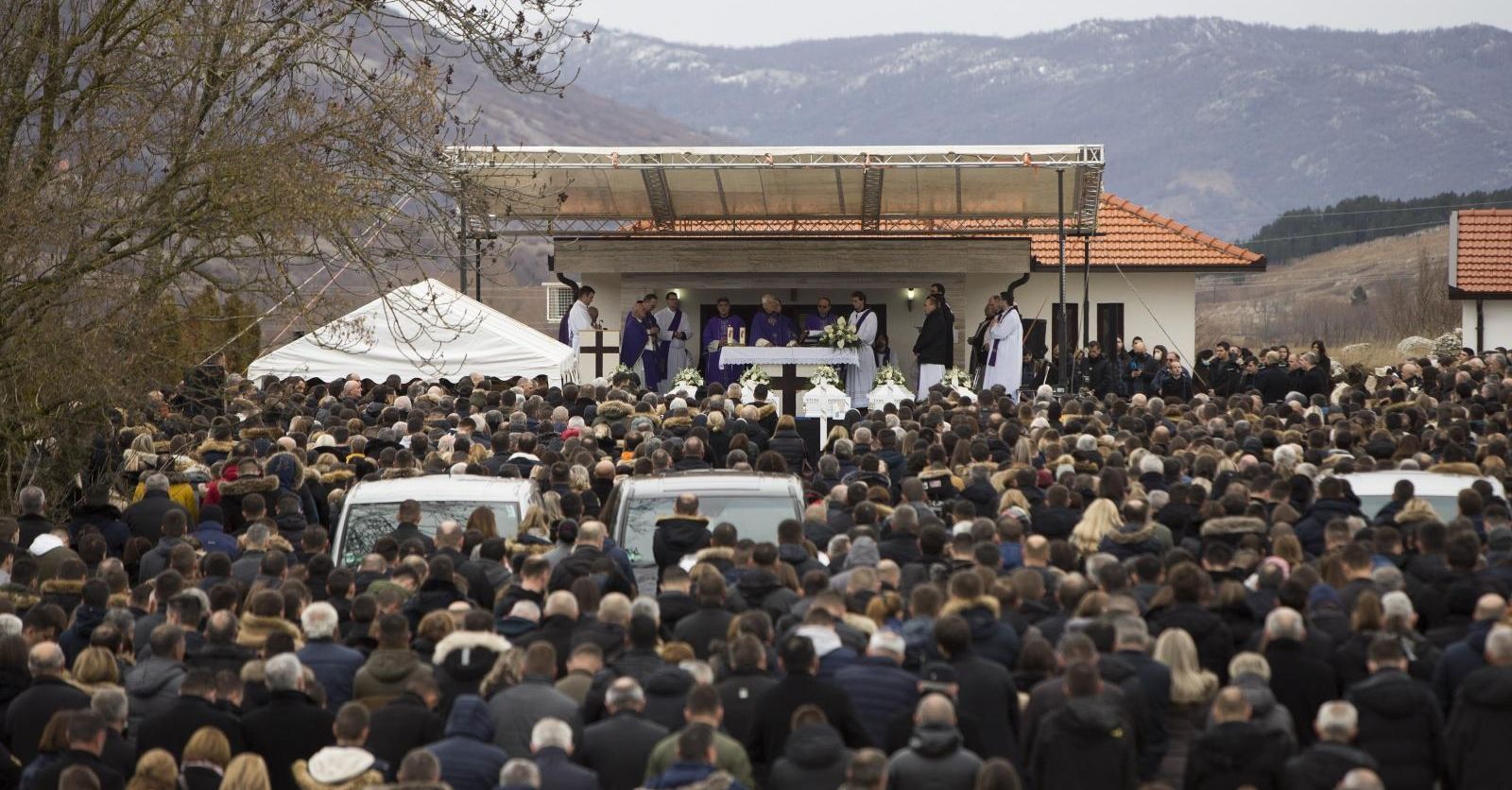 01.01.2020., Rakitno - Posljedni ispracaj sestero mladih koji su tragicno stradali u novogodisnjoj noci.
Photo: Denis Kapetanovic/PIXSELL