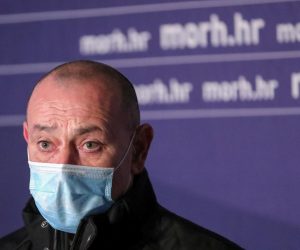 04.01.2021., Petrinja - Izjave nakonzavrsetka sastanka Stozera za saniranje posljedica potresa u Sisacko-moslavackoj zupaniji. Voditelj Stozera, potpredsjednik Vlade i ministar branitelja Tomo Medved. Photo: Sanjin Strukic/PIXSELL