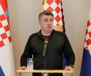 07.01.2021., Zagreb - Predsjednik Republike Zoran Milanovic dao je izjavu medijima nakon sto se javno cijepio protiv koranavirusa. Photo: Robert Anic/PIXSELL