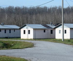U nekadašnjem prognaničkom naselju država planira izgraditi prihvatni centar za tražitelje azila  07.12.2018., Mala Gorica - Na prostoru nekadasnjeg prognanickog naselja trebao bi se izgraditi prihvatni centar za trazitelje azila. Photo: Nikola Cutuk/PIXSELL
