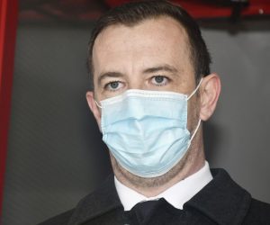 08.12.2020.,Petrinja - Ministar obrane Mario Banozic urucio je cetvorici pripadnika Hrvatske vojske ugovore o najmu stanova u Petrinji Dogadjaju si nazocili i nacelnik Glavnog stozera Oruzanih snaga RH admiral Robert Hranj, drzavni tajnik Sredisnjeg drzavnog ureda za obnovu Nikola Mazar, dozupan Roman Rosavec i zamjenica gradonacelnika Petrinje Viktorija Kaleb.Nikola Mazar.
Photo: Nikola Cutuk/PIXSELL
