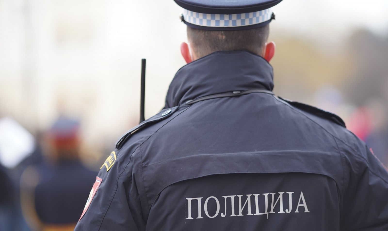 06.01.2021., centar grada (Palata Republike, Trg kod Sabornog hrama Hrista Spasitelja, Gospodska ulica), Banja Luka (BiH) – Ovo godine dosta skromnije je obiljezen Dan Republike Srpske na ulicama Banja Luke. Na ulicama Banja Luke, uz prisustvo Zeljke Cvijanovic, predsjednice RS, odrzan je koncert Policijskog orkestra MUP-a Republike Srpske. Na ulicama, kucama i zgradama istaknute su su zastave Republike Srpske. Republika Srpska nastala je 9. januara/sijecnja 1992. godine pod prvobitnim nazivom Srpska Republika BiH. Ove godine, rodjendan Republike Srpske, zbog pandemije virusa korona, obiljezava se bez svecanog defilea na Trgu Krajine, velikih okupljanja, ali i tradicionalnih prijema kod predsjednika Republike Srpske. Ustavni sud Bosne i Hercegovine u travnju 2016. je ovaj praznik ocijenio kao neustavan i osporio taj datum.

Photo: Dejan Rakita/PIXSELL
