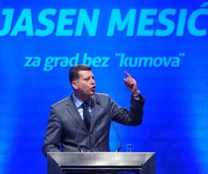 25.04.2009., Zagreb - U Hypo centru odrzan predizborni skup HDZ-a pod motom - za grad bez "kumova" te kandidatura Jasena Mesica za gradonacelnika grada Zagreba. Jasen Mesic. 
Photo: Marko Lukunic/Vecernji list