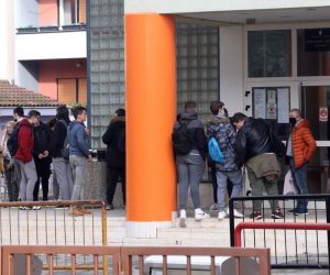 10.12.2020.,Sibenik-Odlukom stozera civilne zastite Sibensko-kninske zupanije nastava za srednjoskolce od ponedjeljka prelazi na online skolu, skolu na daljinu. 
Photo: Dusko Jaramaz/PIXSELL
