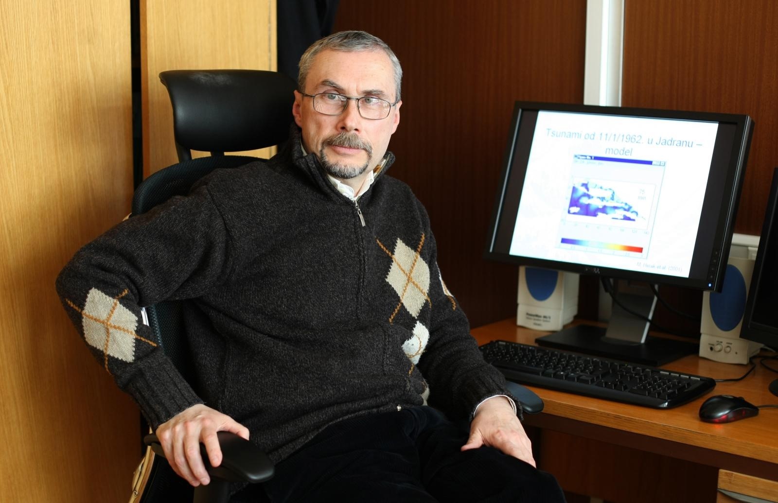 11.03.2011. Zagreb - Prof. Mirko Orlic s odsjeka za geofiziku na PMF-u je jedini hrvatski strucnjak za tsunamije.
Photo: Petar Glebov/PIXSELL