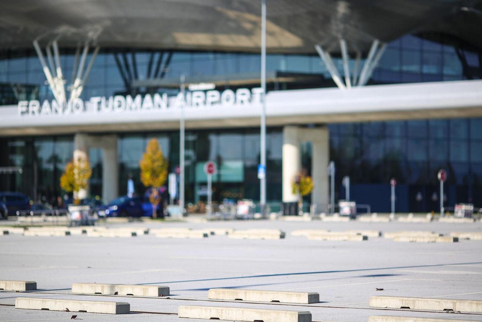 14.10.2020.,  Zagreb - Nakon povecanog broja zarazenih od COVID-19 MZLZ Franjo Tudjman biljezi mnoga otkazivanja letova do kraja godine. Zracna luka Zagreb neobicno je prazna za ovo doba godine. Photo: Igor Soban/PIXSELL