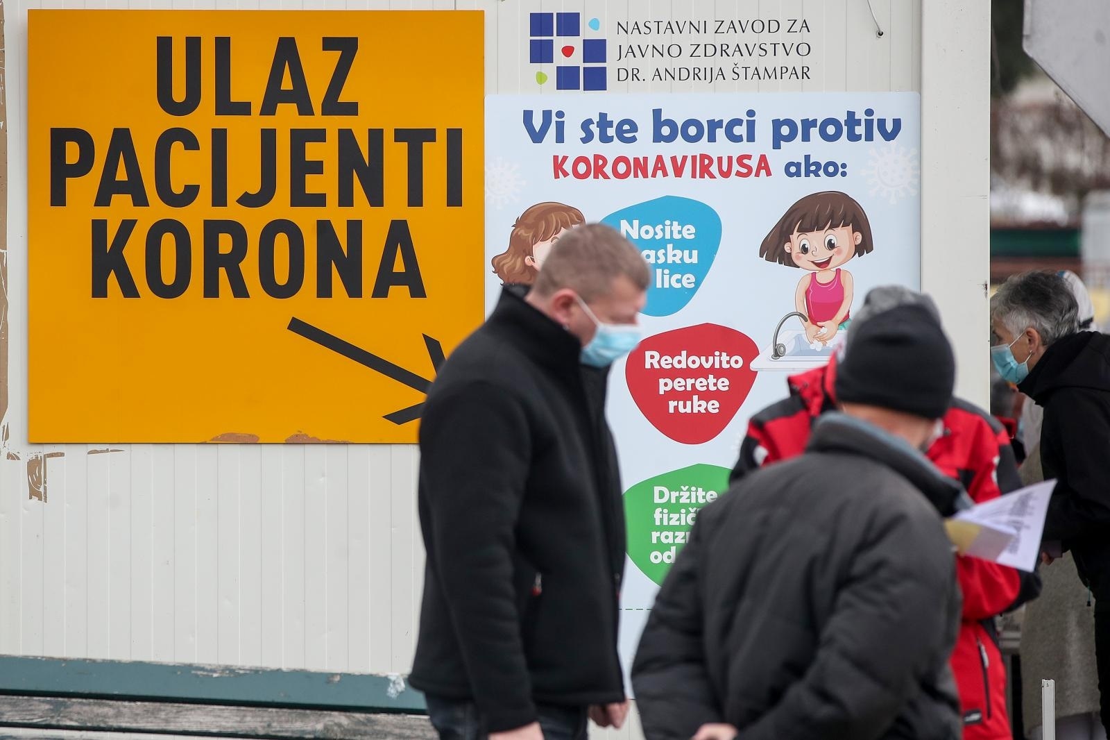 15.12.2020., Zagreb, Mirogojska cesta - Guzve na testiranje na Covid-19 ispred Nastavnog zavoda za javno zdravstvo Andrija Stampar. 
Photo: Igor Kralj/PIXSELL