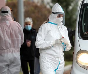 15.12.2020., Zagreb, Mirogojska cesta - Guzve na testiranje na Covid-19 ispred Nastavnog zavoda za javno zdravstvo Andrija Stampar. 
Photo: Igor Kralj/PIXSELL