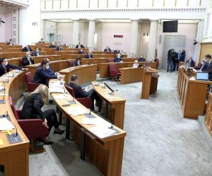 18.12.2020., Zagreb -Sabor izvanrednu sjednicu danas zakljucuje gosovanjem i zastupnici odlaze na zimsku stanku od mjesec dana.
Photo: Patrik Macek/PIXSELL