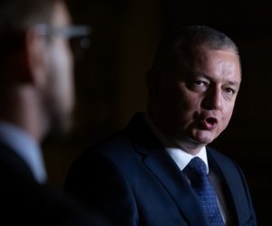 19.01.2021., Zagreb - Ministar prostornog uredjenja, graditeljstva i drzavne imovine Darko Horvat sastao se s predstavnicima nekoliko fakulteta i komora, s ciljem definiranja djelotvornog koncepta organizirane obnove na podrucjima pogodjenim potresom.
Photo: Davor Puklavec/PIXSELL