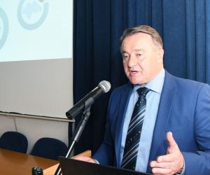 20.11.2019., Sisak – Sisacko-moslavacki zupan Ivo Zinic je u prostoru Hrvatske gospodarske komore - Zupanijske komore Sisak javnosti predstavio Proracun Sisacko-moslavacke zupanije za 2020. godinu.
Photo:Nikola Cutuk/PIXSELL