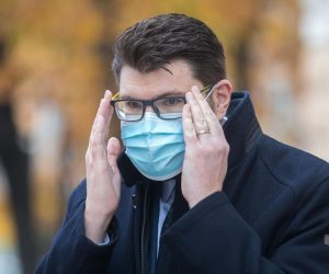 21.12.2020. Rijeka - Konferencija za medije SDP-a na kojoj su sudjelovali predsjednik SDP-a Peda Grbin, predsjednik ZO SDP PGZ Zlatko Komadina i predsjednik GO SDP Rijeka Marko Filipovic. Photo: Nel Pavletic/PIXSELL
