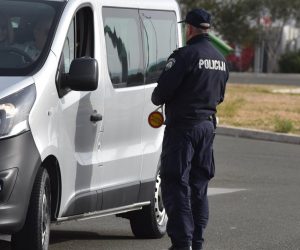 22.01.2020., Prokljan - Velika policijska akcija na autocesti  A-1 Zagreb-Split kod odmorista Prokljan. Uz prometnu policiju u akciji su sudjelovale i granicna policija, odjel za droge te sve inspekcije ukljucujuci i carinu. Photo: Hrvoje Jelavic/PIXSELL