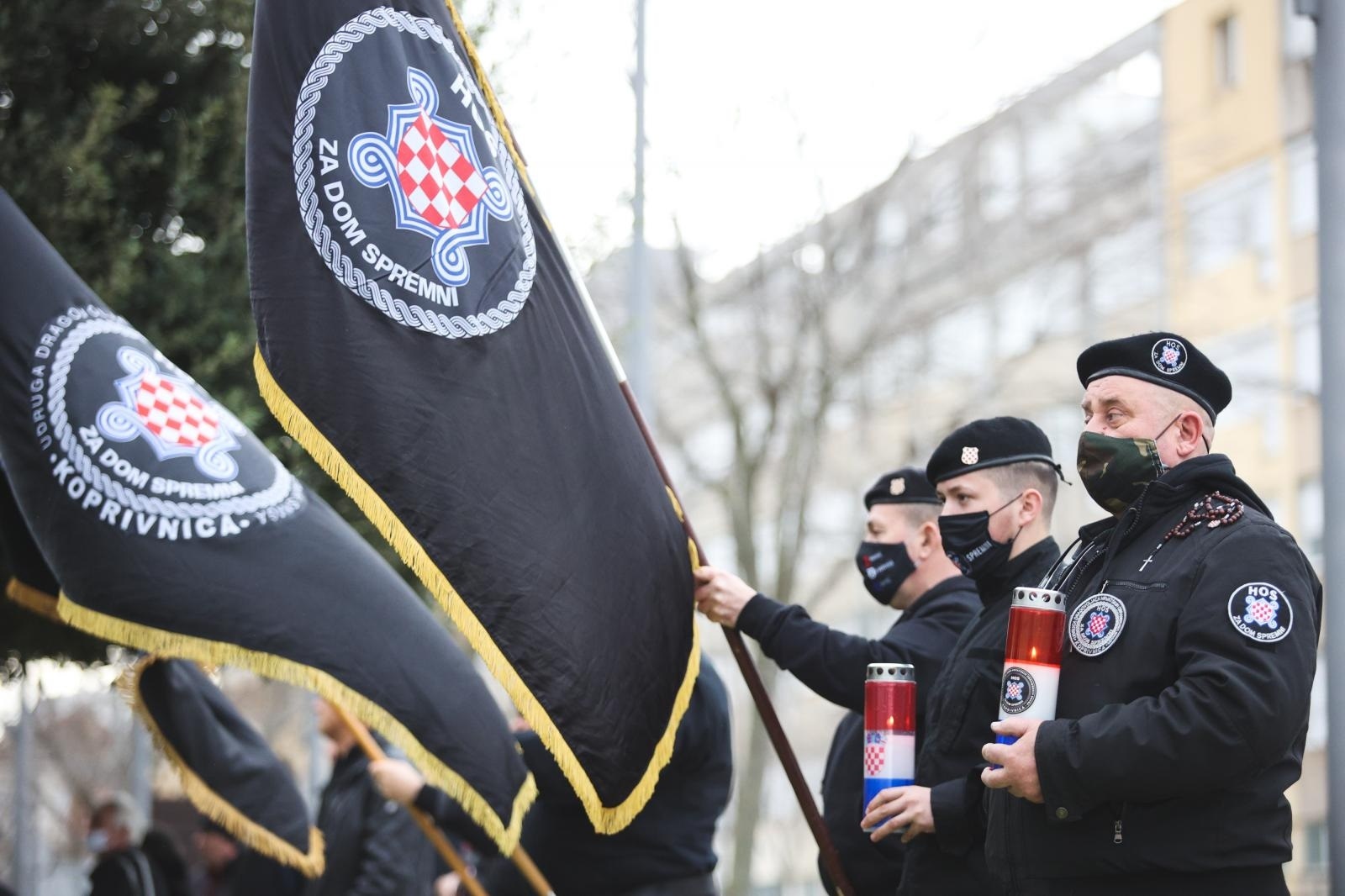 22.01.2021., Zadar - Kod sredisnjeg kriza na Gradskom groblju zapocelo je obiljezavanje 28. obljetnice VRO Masklenica. Iako je bio najavljen dolazak predsjednika Zorana Milanovic, on se nije pojavio navodno zbog uvrstavanja pripadnika HOS-a u protokol obiljezavanja. Maslenica. Photo: Marko Dimic/PIXSELL