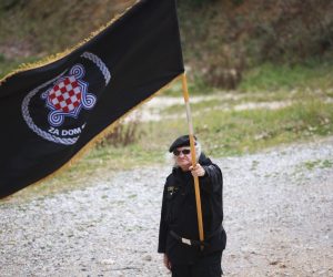 22.01.2021., Zadar- Polaganje vjenaca povodom obiljezavanja 28. obljetnice VRO Maslenica u Islamu Latinskom, te je otkrivena spomen ploca poginulom hrvatskom branitelju Eriku Colicu. Na obiljzavanju je sudjelovao ministar obrane Mario Banozic. Photo: Marko Dimic/PIXSELL