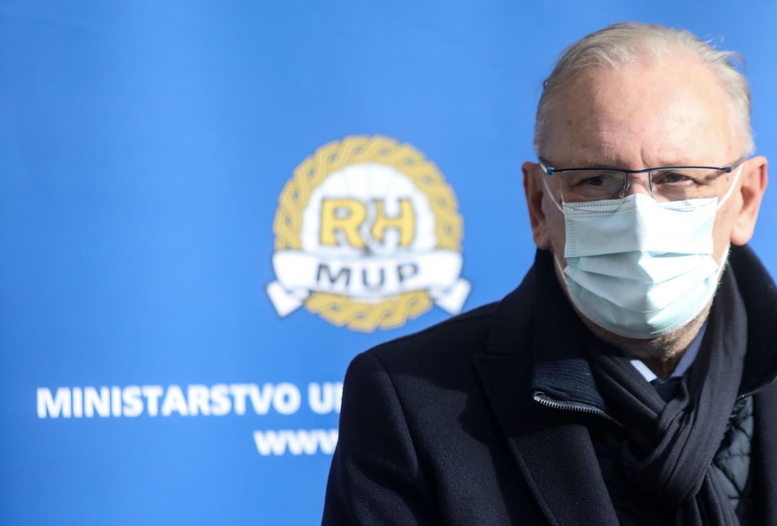 22.12.2020., Zagreb - Svecanost urucenja ugovora o najmu i kljuceva stana djelatnicima MUP-a u Ulici grada Chicaga. Davor Bozinovic, potpredsjednik Vlade i ministar unutarnjih poslova Photo: Marin Tironi/PIXSELL
