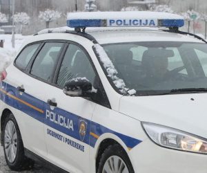 23.02.2018., Karlovac - Policijski automobil na snijegu. 
Photo: Kristina Stedul Fabac/PIXSELL