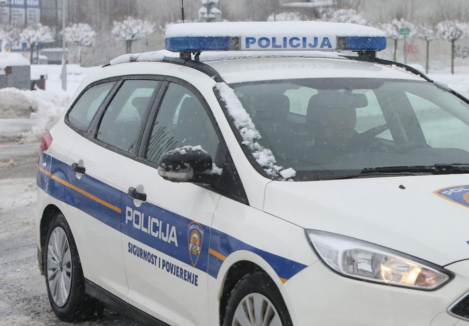 23.02.2018., Karlovac - Policijski automobil na snijegu. 
Photo: Kristina Stedul Fabac/PIXSELL