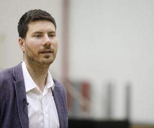 24.02.2020., Zagreb - U prostorijama mjesnog odbora Precko, Ivan Pernar odrzao je javnu tribinu na temu besplatnog javnog gradskog prijevoza. Photo: Borna Filic/PIXSELL