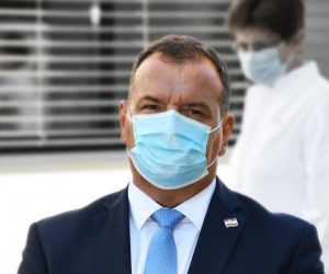 25.08.2020., Koprivnica - Ministar zdravstva Vili Beros osvrnuo se na aferu telefonskog razgovora s Dijanom Zadravec.
Photo:Damir Spehar/PIXSELL
