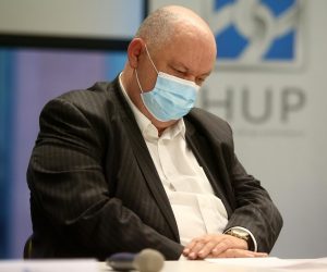 26.11.2020., Zagreb - Hrvatske udruge poslodavaca te drugih ugostiteljskih i poslodavackih udruzenja, na konferenciji za medije iznijeli prijedloge mjera kojima bi se ublazio ucinak zatvaranja poslovanja, zbog vladinih mjera suzbijanja epidemije koronavirusa koje se ticu ugostiteljstva. Na konferenciji za medije sudjelovali su predstavnici HUP-a, Nacionalne udruge ugostitelja, Udruzenja ugostitelja Zagreb i Udruge Glas poduzetnika. Damir Zoric. 
Photo: Matija Habljak/PIXSELL