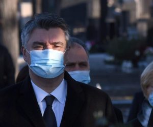 27.01.2021., Zagreb - Povodom obiljezavanja Medjunarodnog dana sjecanja na zrtve holokausta, drzavni je vrh na Zidovskom groblju na Mirogoju polozio vijence. Photo: Josip Regovic/PIXSELL
