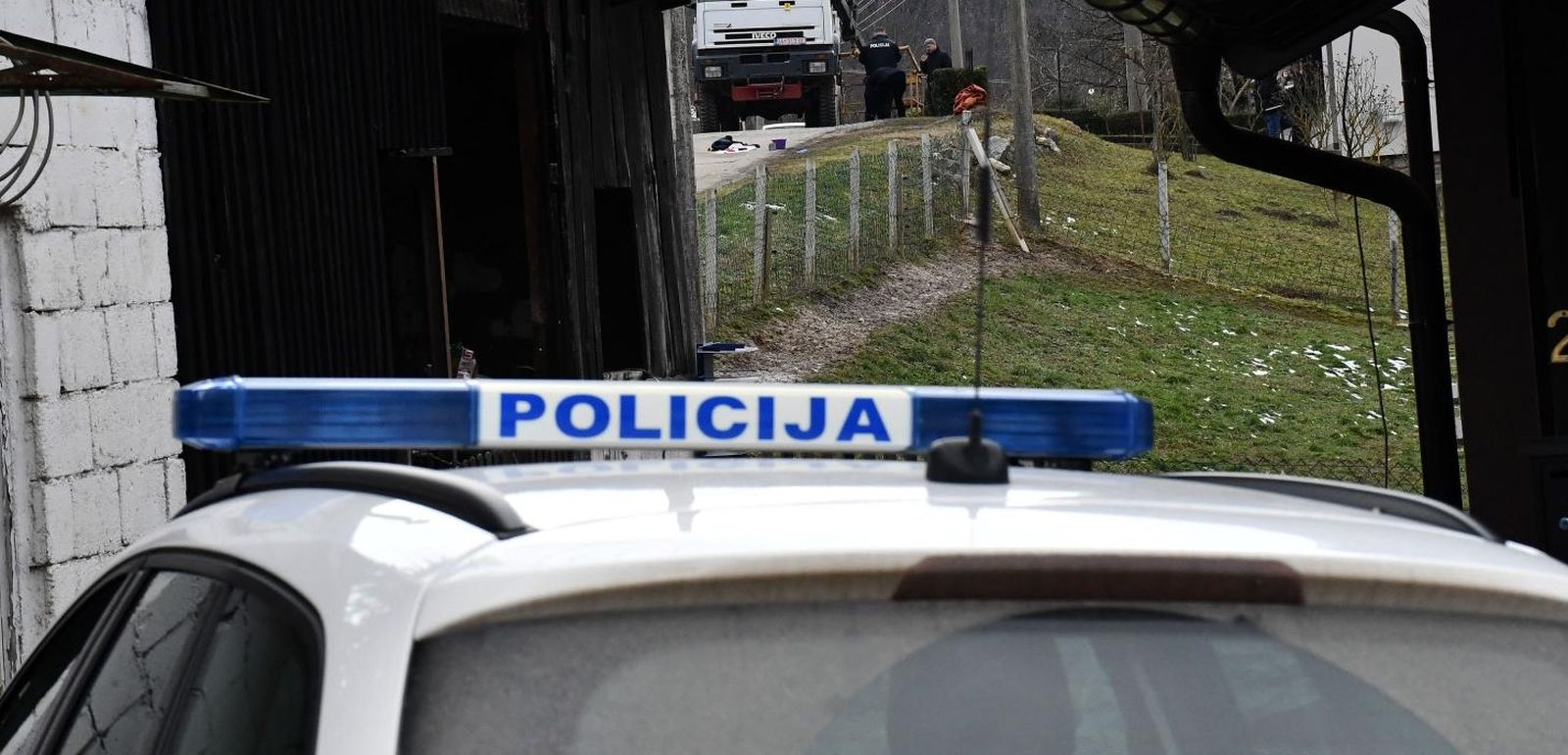 21.01.2021., Pakrac - Muskarac (71) bacio je bombu na tri radnika HEP-a koji su mu, navodno, došli iskljuciti struju. Dvojica su ozlijedjena i u bolnici, a treci radnik nije ozlijedjen. Photo: Ivica Galovic/PIXSELL