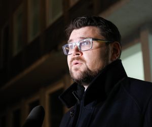 28.01.2021., Zagreb - Predsjednik SDP-a Pedja Grbin dao je izjavu medijima ispred sjedista stranke na Iblerovom trgu nakon zavrsetka online sjednice Predsjednistva stranke. Photo: Emica Elvedji/PIXSELL