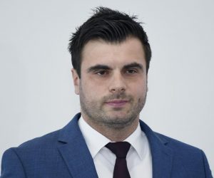 30.09.2020., Sisak - Na konferenciji za medije koju je odrzao predsjednik sisackog HDZ-a Ivan Celjak tema je bila omalovazavanje i vrijedjanje potpredsjednika Vlade Republike Hrvatske i ministra hrvatskih branitelja Tome Medveda u facebook komentaru od strane predsjednice Gradskog vijeca Grada Siska Ivane Cindric. Photo: Nikola Cutuk/PIXSELL