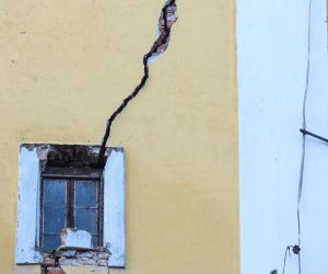 30.12.2020., selo Zazina, Sisak - Posljedice jucerasnjeg potresa u selu Zazina.  Snazan potres pogodio je jucer Hrvatsku, epicentar potresa magnitude 6.2 je bio 3 kilometra od Petrinje. Crkva sv. Nikole i Vida porusena u velikom jucerasnjem potresu. Photo: Marko Prpic/PIXSELL