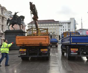30.12.2020., Zagreb - Posljedice jucerasnjeg potresa. Snazan potres pogodio je jucer Hrvatsku, epicentar potresa magnitude 6.2 je bio 3 kilometra od Petrinje. Photo: Davorin Visnjic/PIXSELL