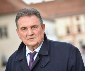 24.12.2020., Varaždin - Radimir Čačić, župan Varaždinske županije, predsjednik Narodne stranke -REFORMISTI.

Foto: Saša Zinaja