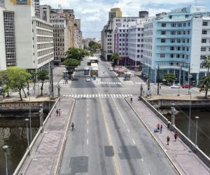 epa09010632 An aerial view of the traditional concentration point of Galo da Madrugada carnival, now empty in Recife, Brazil, 13 February 2021. Tthe festivities of the traditional Galo da Madrugada, which since 1994 holds the Guinness Record as the largest carnival party in the world with more than two million people, were canceled this year due to the coronavirus pandemic. The Brazilian Northeast region, famous for its massive celebrations during Carnival season and the arrival of tourists, felt the effects of the Covid-19 restrictions.  EPA/Diego Nigro