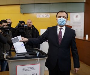 epa09011352 Leader of the movement Self-determination (Vetevendoje) Albin Kurti casts his vote at a voting center in Pristina, Kosovo, 14 February 2021. Kosovo's early parliamentary elections will be held on 14 February 2021. Around 1.8 million voters have the right to cast ballots during snap elections to elect a new 120 seat parliament.  EPA/VALDRIN XHEMAJ