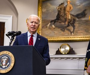 epa09040915 US President Joe Biden addresses the Nation on his push for a new coronavirus relief package from the Rosevelt Room of the White House in Washington, DC, USA, on 27 February 2021.  EPA/Samuel Corum / POOL