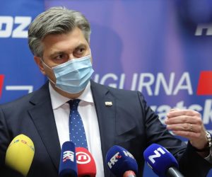01.02.2021., Zagreb - Konferencija za medije premijera Andreja Plenkovica u sredisnjici HDZ-a nakon zajednicke sjednice Predsjednistva i Nacionalnog vijeca HDZ-a putem video-linka. 
Photo: Tomislav Miletic/PIXSEL