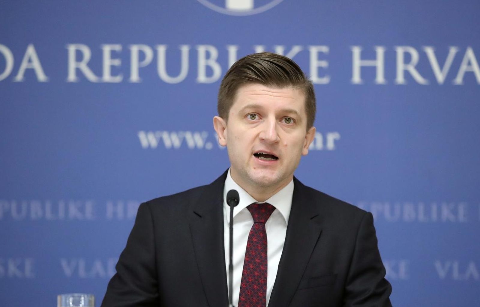 02.02.2021., Zagreb - Banski dvori. Potpredsjednik Vlade i ministar financija Zdravko Maric odrzao je konferenciju za medije o arbitraznim postupcima pred Medjunarodnim centrom za rjesavanje investicijskih sporova vezanim uz konverziju kredita u CHF. Photo: Sanjin Strukic/PIXSELL