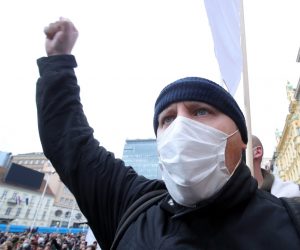 03.02.2021., Zagreb - U organizaciji Udruge Glas poduzetnika na Trgu bana Josipa Jelacica odrzan je prosvjed "zbog neadekvatnih ekonomskih mjera i diskriminatornih odluka prema dijelu poduzetnika". Photo: Sanjin Strukic/PIXSELL