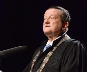03.11.2019., Zagreb - Sredisnja proslava 350. obljetnice Sveucilista u Zagrebu odrzala se se u Koncertnoj dvorani Vatroslava Lisinskog pod visokim pokroviteljstvom predsjednice Republike Kolinde Grabar-Kitarovic te pokroviteljstvom Vlade RH i Grada Zagreba. Kolinda Grabar-Kitarovic urucila je povelje zagrebackom Sveucilistu i fakultetima koji su proslavili vise od sto godina postojanja. 
Photo: Davorin Visnjic/pixsell