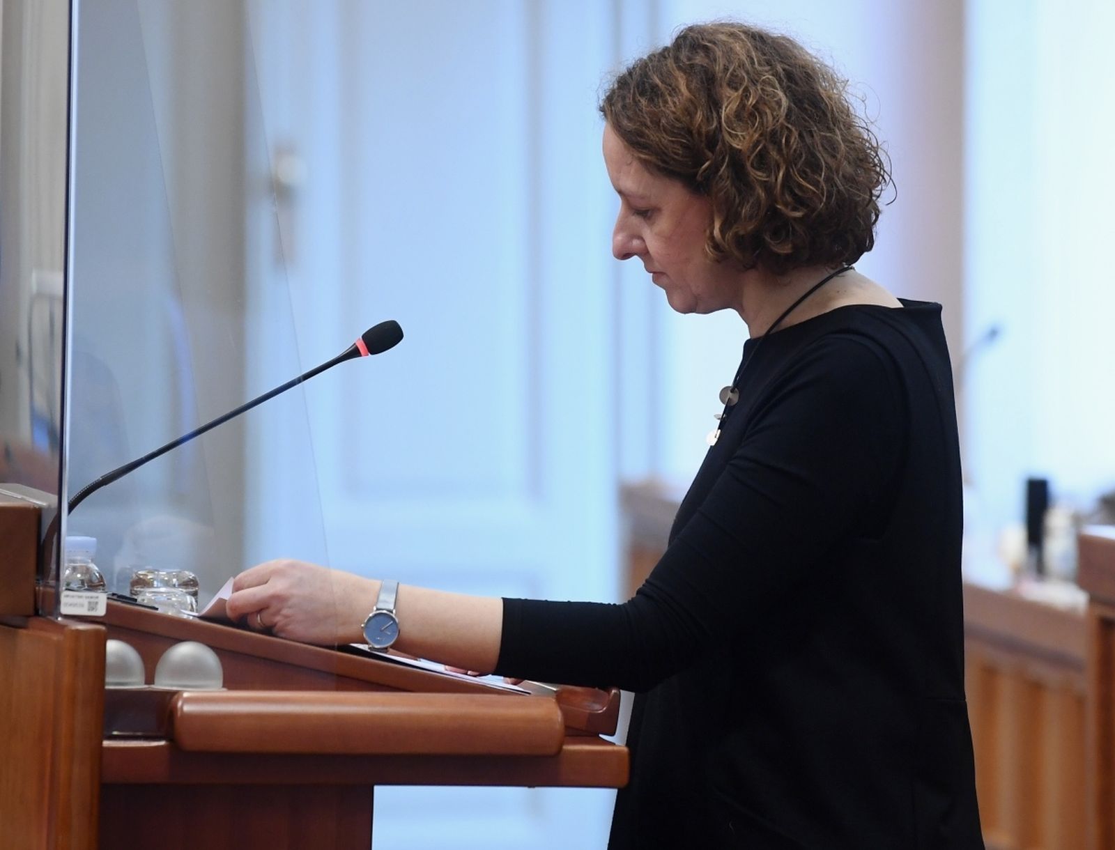 04.02.2021., Zagreb - Sjednica Hrvatskog Sabora na kojoj je bila rasprava o zakonu o autorskim pravima i srodnim pravima. Nina Obuljen Korzinek, ministrica kulture i medija. Photo: Marko Lukunic/PIXSELL